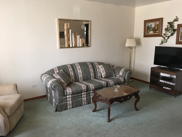8201 S Tripp Ave, Chicago, IL 60652 photo 3