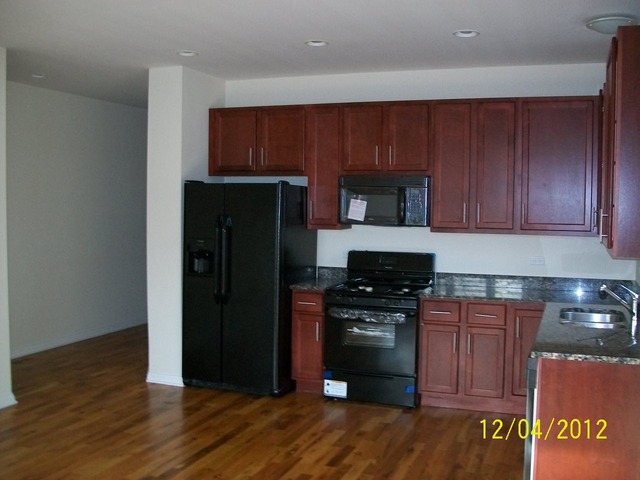 1342 E 73rd St, Chicago, IL 60619 photo 3
