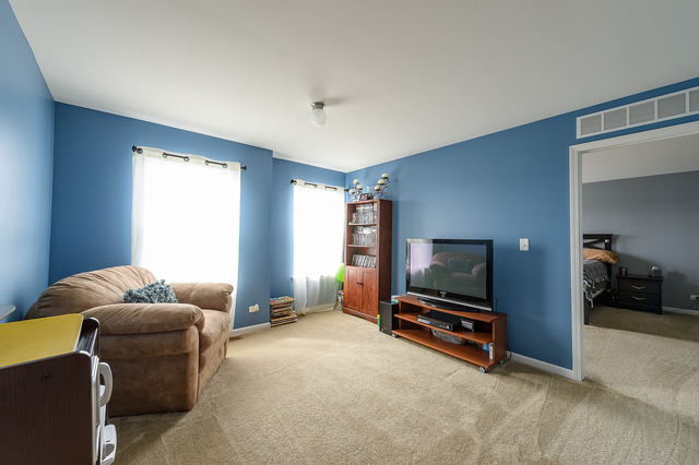 2542 Goldenrod Way, Wauconda, IL 60084 photo 9