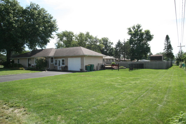 450 2nd St, Manhattan, IL 60442 photo 2
