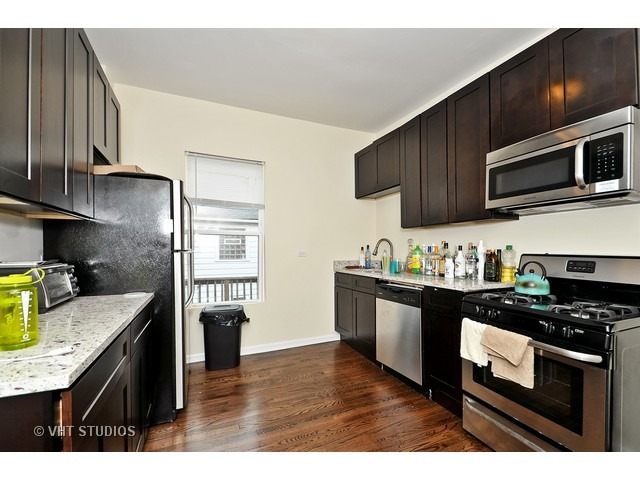 3000 N Spaulding Ave, Chicago, IL 60618 photo 5