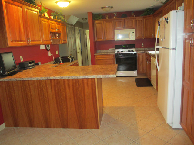 1704 Fulton St, Peru, IL 61354 photo 9
