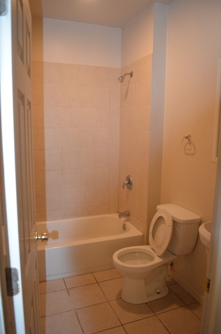 2101 E 67th St #G11, Chicago, IL 60649 photo 10