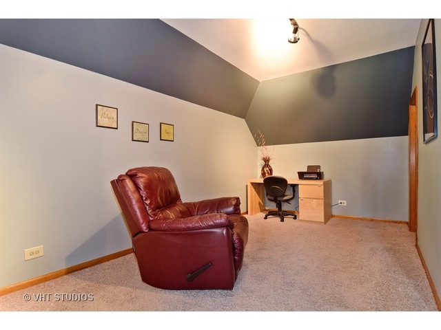 209 Wilcox Dr, Bartlett, IL 60103 photo 13