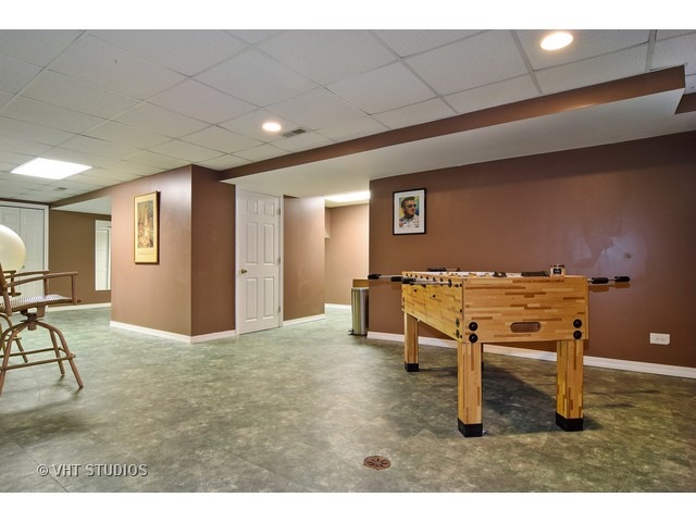 209 Wilcox Dr, Bartlett, IL 60103 photo 9