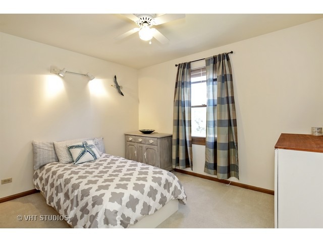 620 Shenandoah Trl, Elgin, IL 60123 photo 12