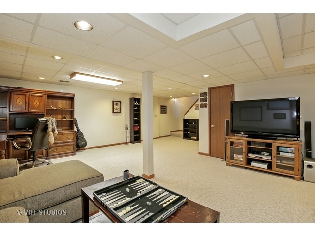 620 Shenandoah Trl, Elgin, IL 60123 photo 15