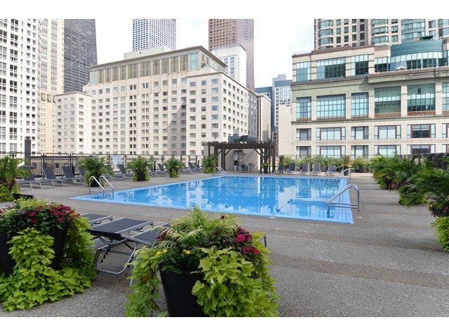30 E Huron St #2301, Chicago, IL 60611 photo 9