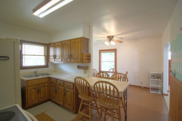 702 Central Ave, Rockdale, IL 60436 photo 12