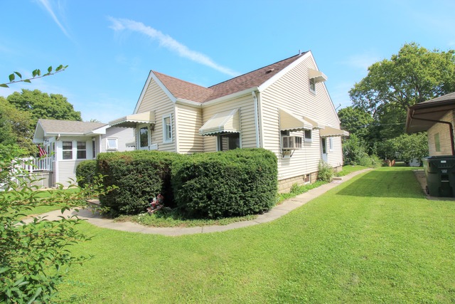 702 Central Ave, Rockdale, IL 60436 photo 2