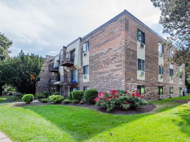 1459 N Winslowe Dr #302, Palatine, IL 60074 photo 22