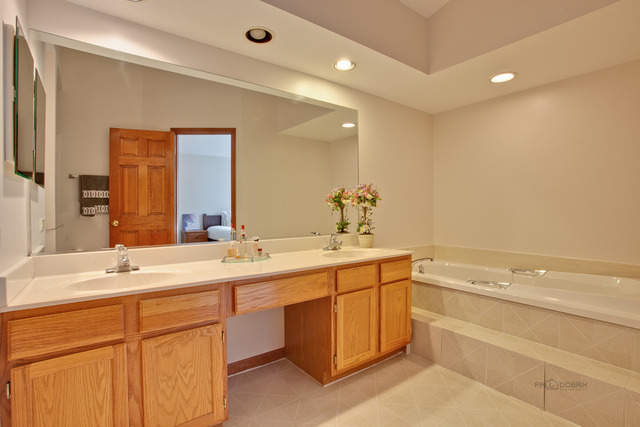 1471 Diamond Dr, Hoffman Estates, IL 60192 photo 19