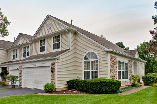 1471 Diamond Dr, Hoffman Estates, IL 60192 photo 1
