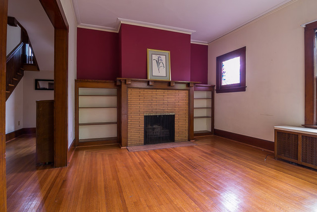 715 N Spring St, Elgin, IL 60120 photo 4