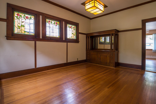 715 N Spring St, Elgin, IL 60120 photo 7