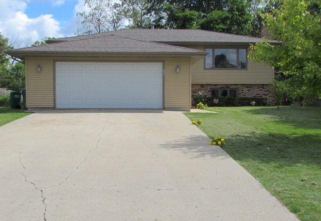 1501 Pheasant Run Rd, Harvard, IL 60033 photo 2