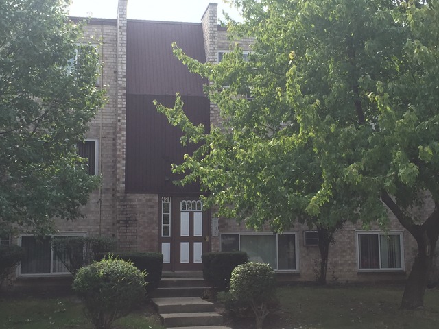 421 Inland Dr, Wheeling, IL 60090 photo 1