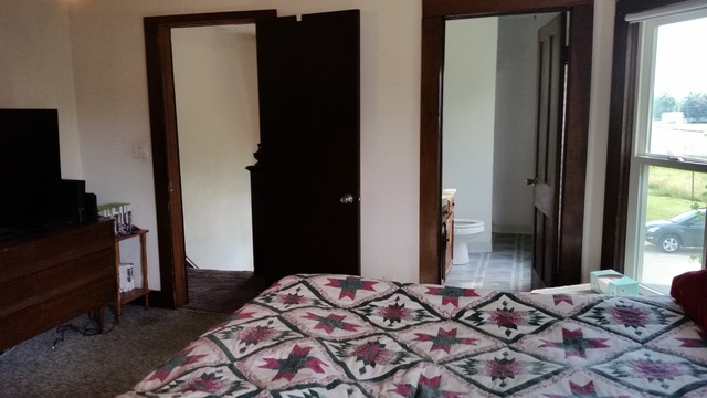 206 E Green St, Forreston, IL 61030 photo 18
