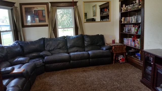 206 E Green St, Forreston, IL 61030 photo 5