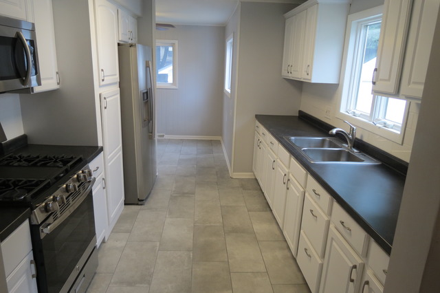 387 Vincent Pl, Elgin, IL 60123 photo 5