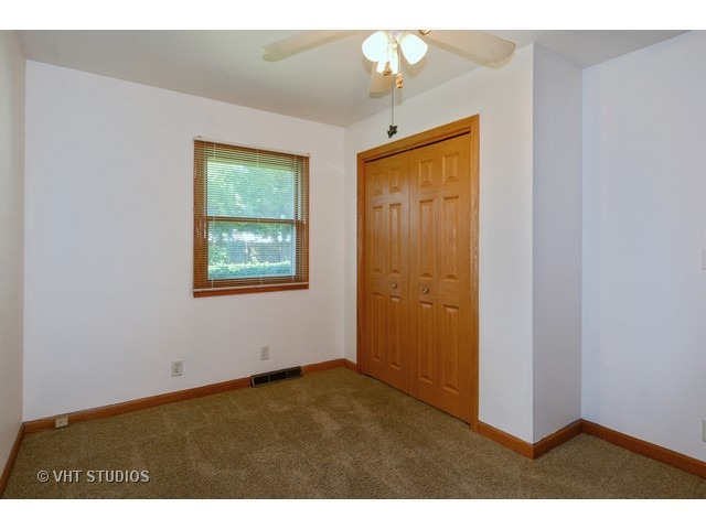 818 Sheldon Ave, Aurora, IL 60506 photo 8