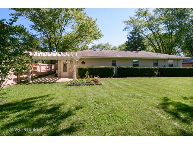 818 Sheldon Ave, Aurora, IL 60506 photo 12
