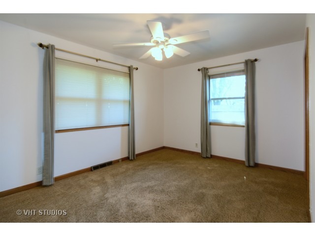 818 Sheldon Ave, Aurora, IL 60506 photo 7