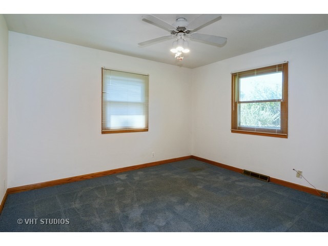 818 Sheldon Ave, Aurora, IL 60506 photo 9