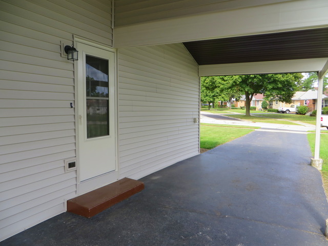 335 E Parallel St, Palatine, IL 60067 photo 22