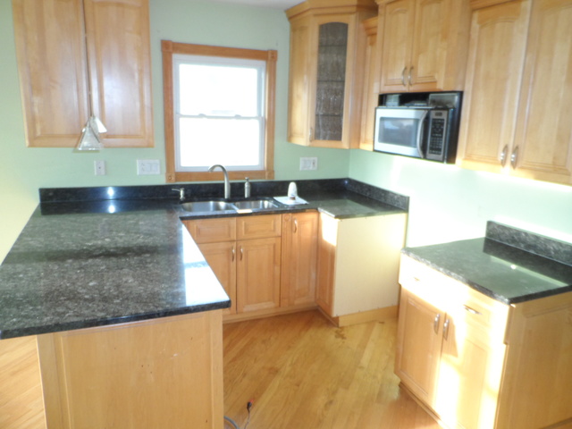8119 S Meade Ave, Burbank, IL 60459 photo 5