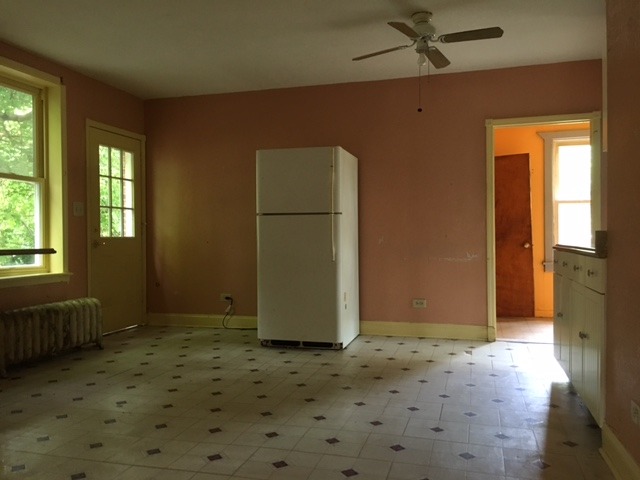 2556 E Ballard Rd, Des Plaines, IL 60016 photo 20