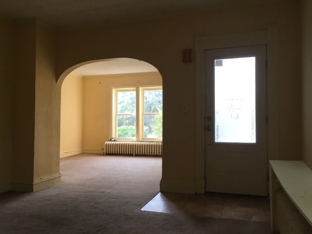 2556 E Ballard Rd, Des Plaines, IL 60016 photo 16