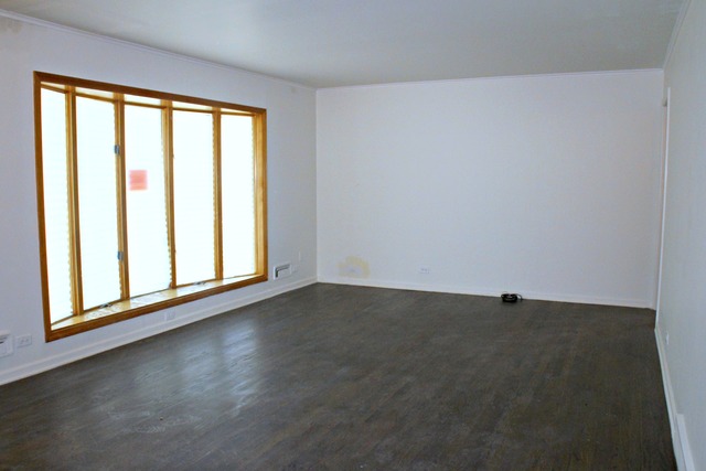 934 E Forest Ave, Des Plaines, IL 60018 photo 4