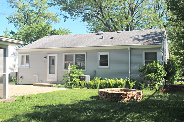 934 E Forest Ave, Des Plaines, IL 60018 photo 20