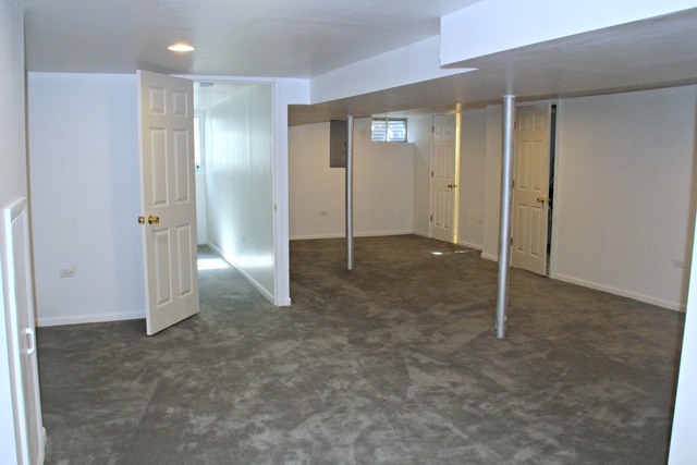 934 E Forest Ave, Des Plaines, IL 60018 photo 17