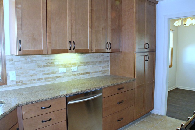 934 E Forest Ave, Des Plaines, IL 60018 photo 7