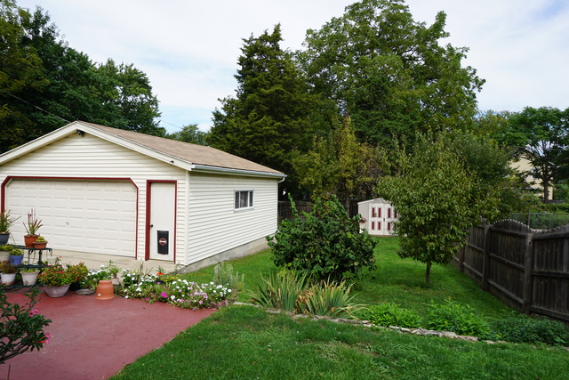 812 Spring St, Aurora, IL 60505 photo 24