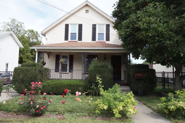812 Spring St, Aurora, IL 60505 photo 1