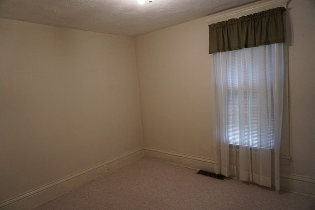 812 Spring St, Aurora, IL 60505 photo 15