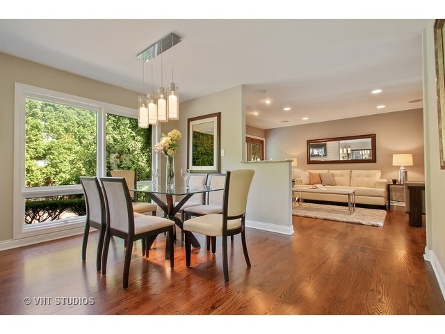 3154 Cherry Ln, Northbrook, IL 60062 photo 7