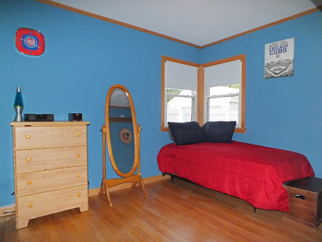 942 E Forest Ave, Des Plaines, IL 60018 photo 15