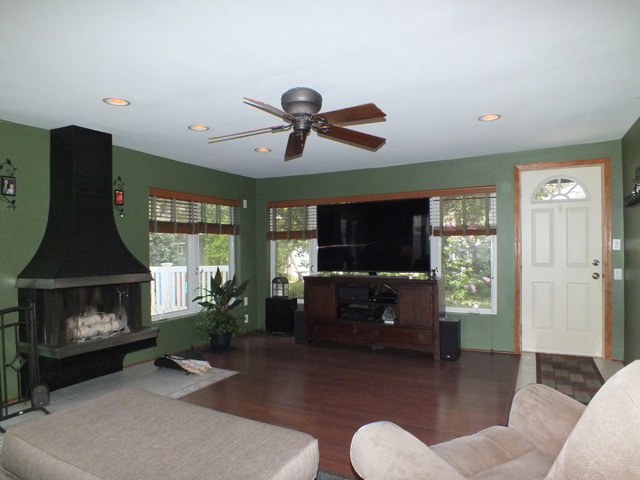 942 E Forest Ave, Des Plaines, IL 60018 photo 10