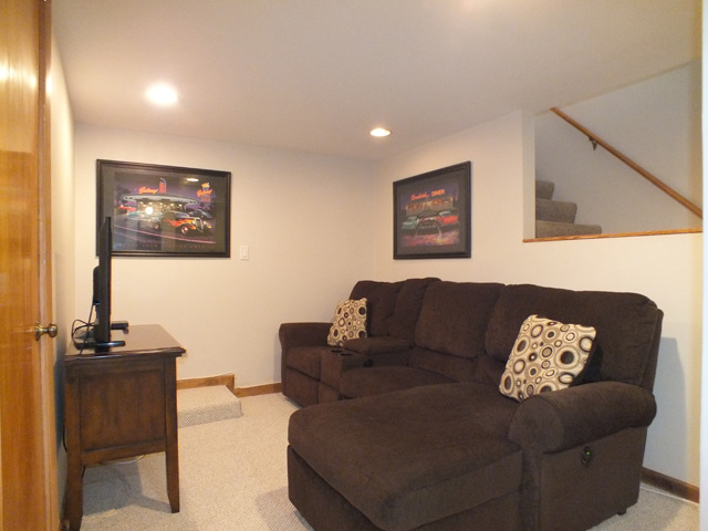 942 E Forest Ave, Des Plaines, IL 60018 photo 20