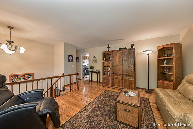 1516 Elm St, Wheaton, IL 60187 photo 3