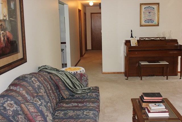 404 E Park St, Morrison, IL 61270 photo 3