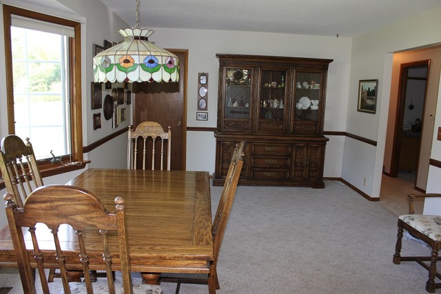 404 E Park St, Morrison, IL 61270 photo 16