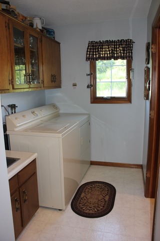 404 E Park St, Morrison, IL 61270 photo 19