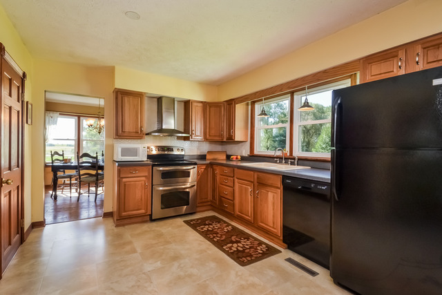 14816 Durkee Rd, Harvard, IL 60033 photo 7