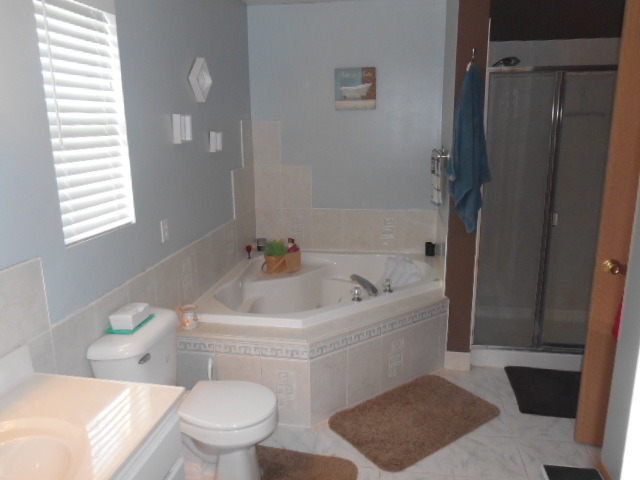 5710 Cobblestone Trl, Mchenry, IL 60050 photo 13