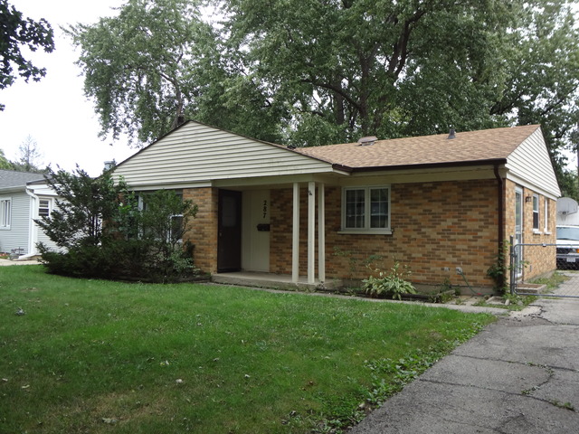 287 Renee Ter, Wheeling, IL 60090 photo 1